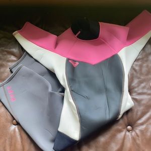 Roxy full piece wet suit